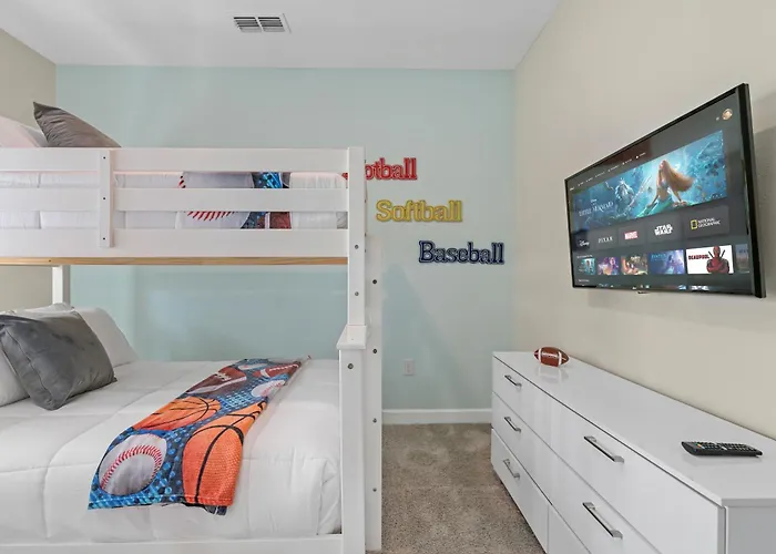 Stunning Townhouses 5 Minutes Away Disney!
