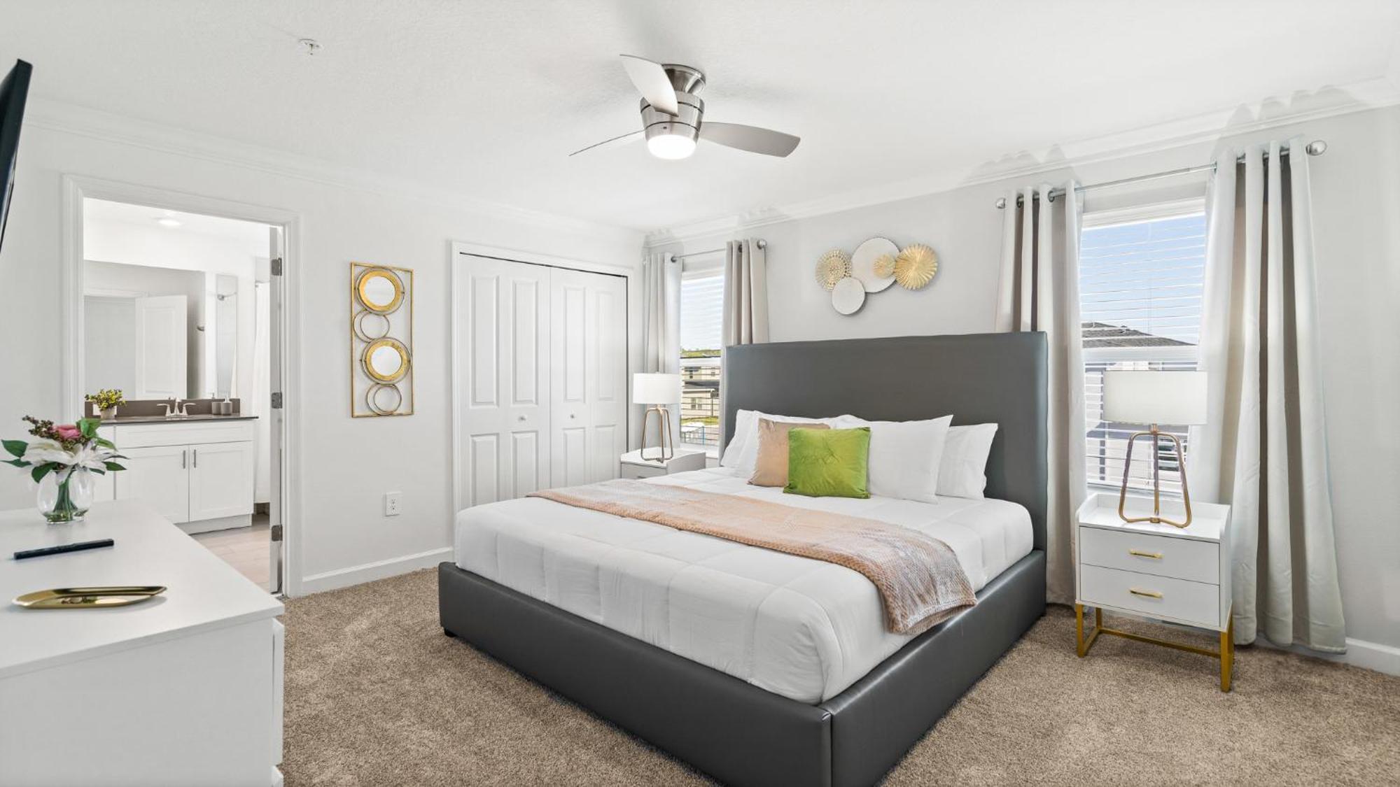 Stunning 5 Minutes Away Disney! Holiday home Kissimmee
