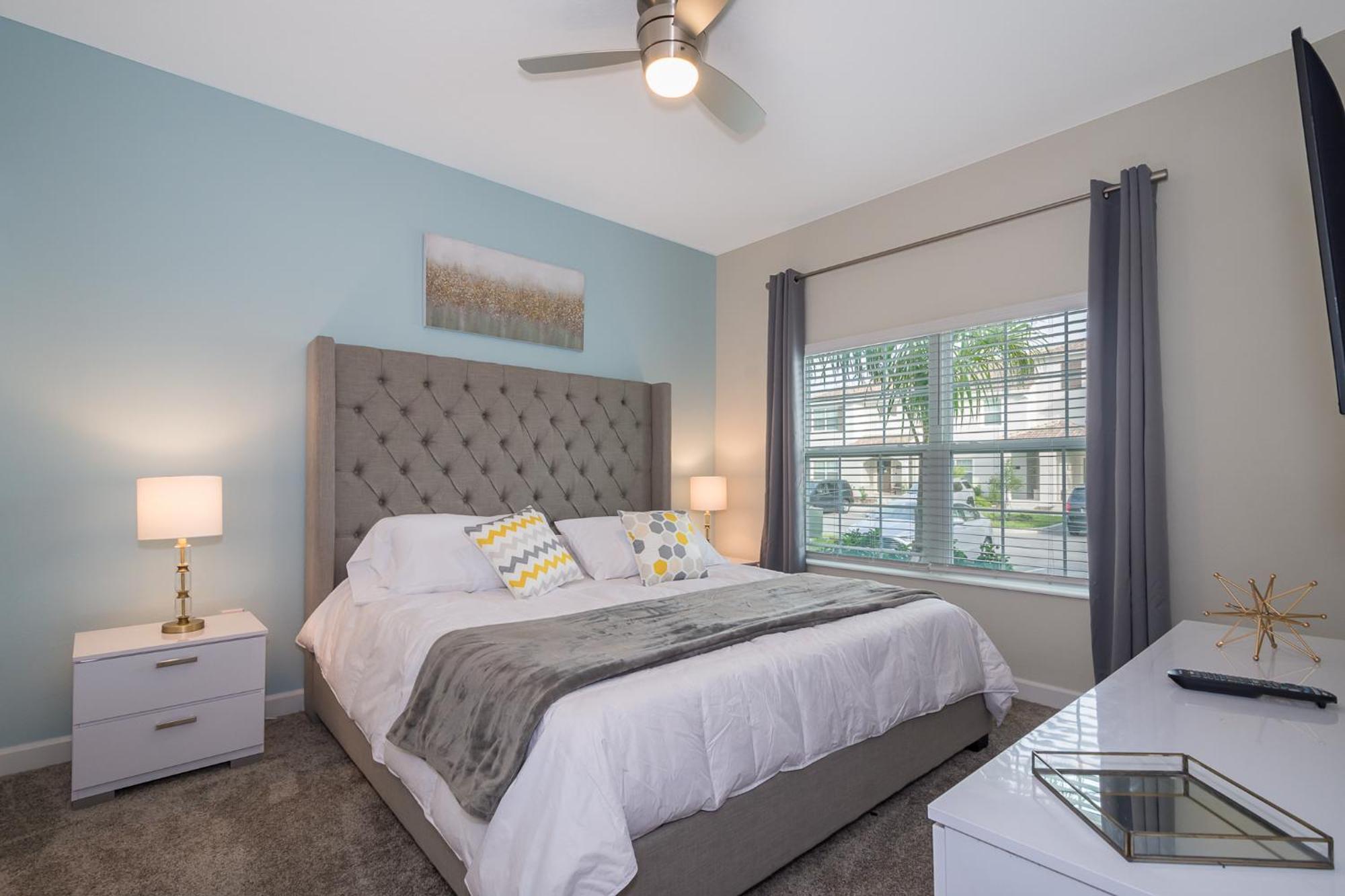 Holiday home Stunning 5 Minutes Away Disney!